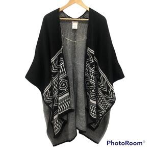 MERONA Poncho Women’s Medium Black Open Cardigan Boho Sweater Southwest Aztec